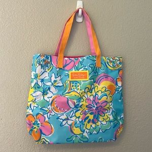 Lilly Pulitzer for Estée Lauder floral tote bag blue pink
